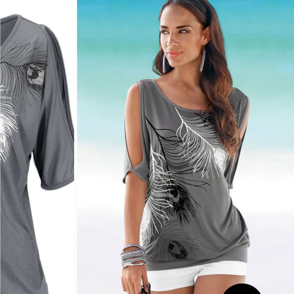 ๐ Venus brand size medium cold shoulder top - Picture 1 of 8